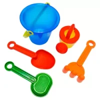Balde Con Accesorios 5 Piezas